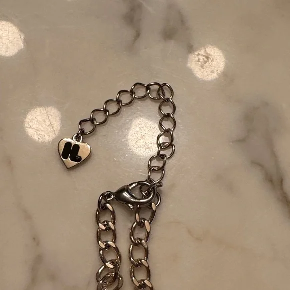 Harajuku Lovers Yellow and Black Necklace - Picture 2 of 5